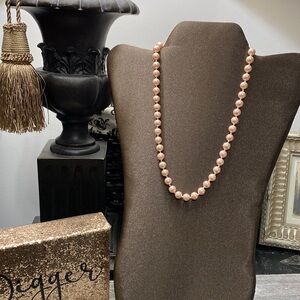 NWT Kohl’s Occasion Pink Faux Pearl Necklace Strand!